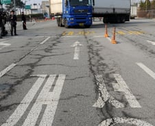 북한 노동자 철수, 개성공단 결국 문 닫나?