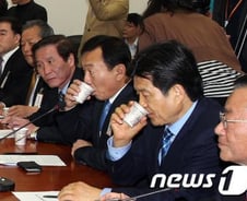 개성공단 업체 "식량 바닥났다 도와달라"(종합)