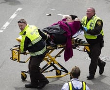 보스턴 폭발 목격자들 "살육의 아수라장이었다" 