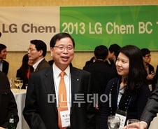 LG화학의 CEO 특명 "인재 찾아 삼만리"