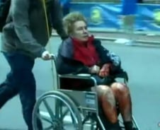 "잘려진 팔 다리가 흩어져"..美 보스턴 테러 목격담 