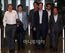 [단독][사진]회동 마친 이재용 부회장과 빌 게이츠