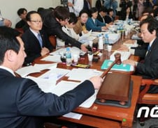 경총·한국노총, "60세 정년 의무화" 새 갈등