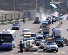 정부, '경협보험' 등 개성공단 입주기업 지원책 논의