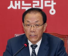 황우여 "개성공단 완전 폐쇄는 막아야"