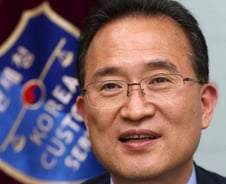 백운찬 관세청장 "자본거래 조사로 역외탈세 잡는다"