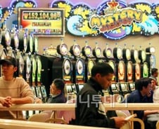 [단독]정부, 카지노 사전심사제 '경자법' 포함 추진