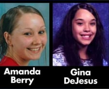 美 3형제 희대 납치극.."벌거벗은 여성들 사슬에 묶여" 