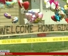 美 세여성 납치범,  매년 '납치 기념 케익'까지 