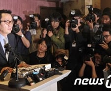 정국 강타 윤창중, 누가 대변인 추천?