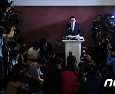 "윤창중 가족, "공직자로서 책임져야" 생각하더라"