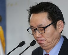 '윤창중 성추행 의혹'···미국서 성희롱? 성추행?