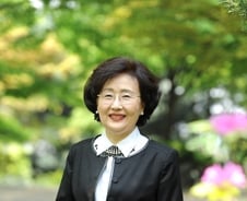 환경부 장관에서 여성과기계 '대모'로  