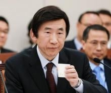 윤병세 외교장관, 목동 아파트에 쏘나타···재산 9.4억