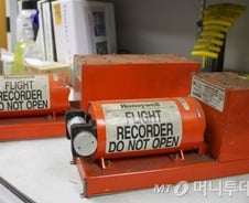 미 NTSB, 사고기 블랙박스 분석 착수