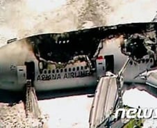 사고기 '조종사 과실가설' 놓고 진실공방