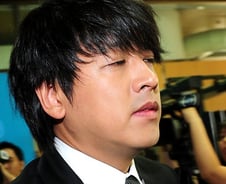 [단독]류시원, 아내 출국금지신청..이혼소송 반소도