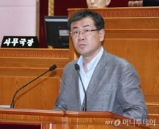 [기고]심재민 안양시의원, "최대호 시장 측근 비리...할 말은 하자"