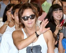 [단독]장근석, '화투'로 컴백..하지원-주진모와 삼각사랑