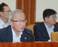 "알바도 세금 내는데···종교인 과세 잘했네"