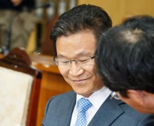 원·김 '증인선서 거부'… '위증죄' 처벌 어렵다