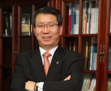 브랜드 마케팅에서 예산운용까지 다양한 경력으로 무장