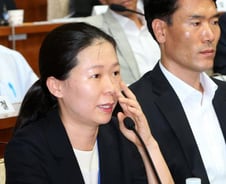 與野 권은희 두고 "광주의 딸" 공방 