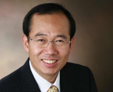 "줄없고 빽없는 사람 성공하려면...□□에 '올인'하라"