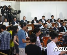 권은희-국정원 여직원, "감금"놓고 진실공방 