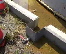 日 방사능 오염수 300톤 유출 '사고등급' 상향