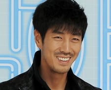 [단독]윤태영, 부친 윤종용 삼성 前부회장과 사업