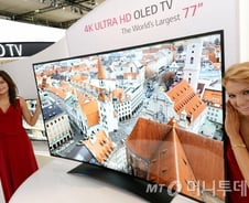 [IFA]LG전자, '세계 최대' 77형 UHD OLED TV 공개