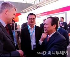 [IFA]신종균 "갤노트3, 1000만대 이상 판매 자신"