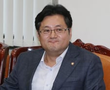 [단독]홍익표 "귀태, 막말로 정의돼 아쉽다"