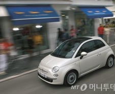 [시승기]눈이 먼저 쫓아가는 차, 피아트 '친퀘첸토'