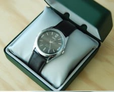 "웬만하면 신고하고 '국정원 절대시계' 받자?"