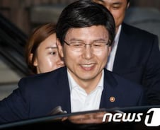 [단독] 황교안 법무, 이메일 해명..검찰 '부글'