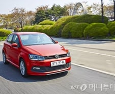 [시승기]기본기만큼은 ‘골프’ 못지않은 '폴로'