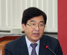 심재철 "기초연금 공약 수정…20만원 상한선도 낮춰야"