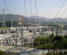 [르포]'765kV 송전탑', 헤어드라이기보다…