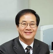 "무조건 대학? 사회인식 변화 필수"