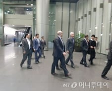 [단독]제프리 GE 회장, 삼성경영진과 2시간 나눈 대화는?