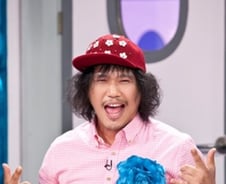 [단독]육중완 "관심 덕에 결혼 3년 앞당겼죠, 헤헤"(직격 인터뷰)