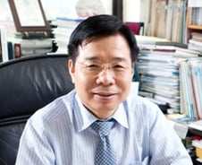 "과도한 조기 교육, 뇌 발달 억제…정신병 유발도"