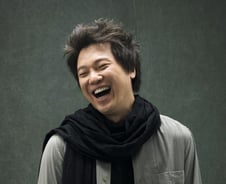 장발장에서 돈키호테까지, 매일 죽어도 '행복한 남자'