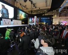 '원조 포털' 다음, 게임사로 화려한 변신