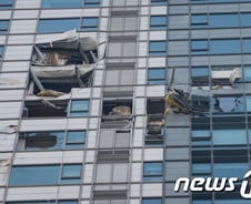 '헬기 충돌' 아파트 주민, 피해배상 법적 책임은