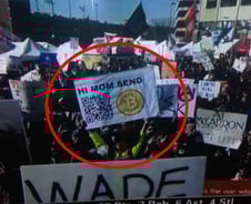 '비트코인 주세요' 광고판 들고나와 2500만원 '대박'