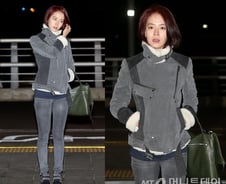 송지효 공항, 세련된 톤인톤 패션…'매끈 피부' 눈길