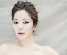 [단독]디바 이민경, 연상사업가와 이미 결혼.."임신 5개월"